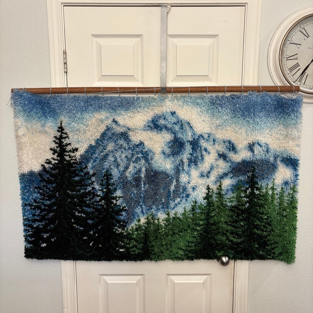WonderArt Caron Latch Hook Mountain High 30"x 50"